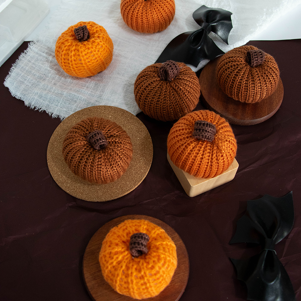 Knit Pumpkin Garland for Mante - Baby Nursery Bookcase avis et prix